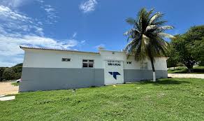 Mulher dá à luz em Fernando de Noronha apesar da proibição de partos na ilha