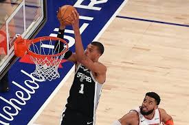 Los Spurs silencian el MSG tras imponerse a los Knicks