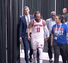 Jalen Brunson injury: Knicks star returns to NBA Finals after hurting knee