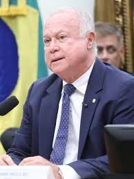 6x1: Relator dá parecer favorável à PEC que reduz a jornada de trabalho