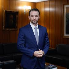 Durigan: Fux pediu saída ao BRB ‘o quanto antes’ pois a autoridade do Judiciário estaria em questão