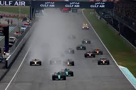 Kimi Antonelli prend les commandes du Grand Prix de Bahreïn après un départ chaotique — L'Équipe