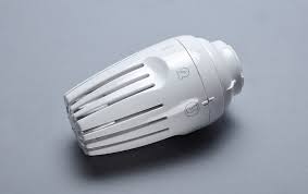 Thermostatic head with fluid base sensor | Giacomini
