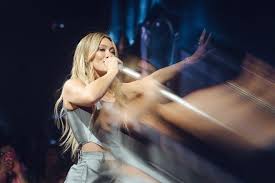 Hilary Duff performing