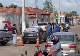 ARAGUATINS: Aquiles protagoniza mais uma confusão e tenta barrar blitz do DETRAN
