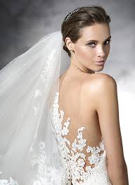 Resultado de imagem para tendencia de vestidos de noivas 2016