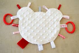 Résultat de recherche d'images pour "taggy blanket"