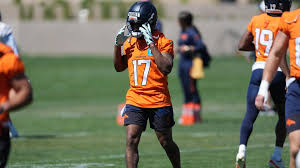 Bronco notes: Covering Waddle in one-on-one drill is unfair