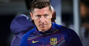 Media: przełom w sprawie Roberta Lewandowskiego. Oto gdzie udał się jego agent