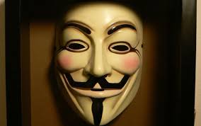 Par <b>Etienne Smith</b>. Le groupe de pirates « Anonymous » a encore frappé. - masque-anonymous