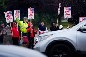 Boeing Freezes Hiring, Delays Pay Raises as Strike Worsens Finances