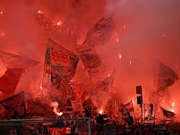 📸 Through the fog to Berlin? VfB fans set tone for cup blockbuster!