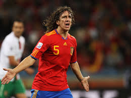 Carles Puyol lidera acto para 'hombres confundidos' y genera controversia