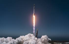 SpaceX wins $1.6 billion in launch orders for military satellite networks