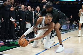 Victor Wembanyama expulsé du Game 4 face aux Wolves !