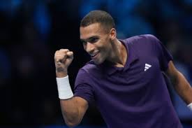 Alcaraz vs. Auger-Aliassime: ATP Finals Semifinal Showdown