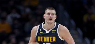 Warriors vs. Nuggets: ¡Apuesta y Gana! Bono Exclusivo Bet365 - Imagen principal del artículo