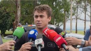 Após críticas, Nikolas nega amnésia e diz que Eduardo não está bem