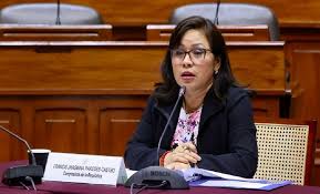 ¡BOMBA! Congresista acusada de cobrar coima por puesto en el INPE - Imagen principal del artículo