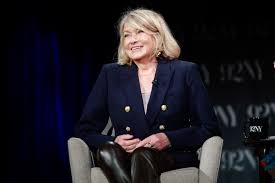 Martha Stewart Hops in Bed With Reality TV Star — ‘Dreams Come True’