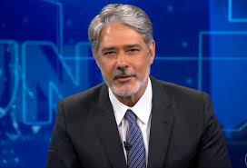 'Senti como se eu tivesse morrido', diz William Bonner sobre homenagens da saída do Jornal Nacional