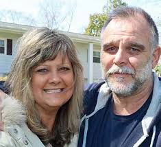 Beth &amp; Donald Williscroft, Bradley Beach – We think he should run for president. We like his ideas. He&#39;s a little tough on the teachers, but someone has to ... - williscroft_4175-copy