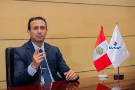 ¡Bomba en la SUNAT! ¿Quién es el Nuevo Jefe y Por Qué Cambiaron al Anterior?