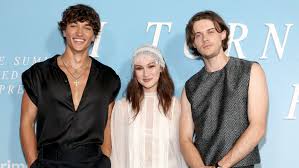 The Hollywood Reporter - News update