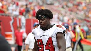 Bucs score a defensive TD to take 17-0 lead on Panthers