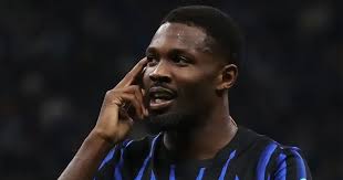 Diese Ausstiegsklausel will Inter Mailand in Denzel Dumfries’ neuen Vertrag einbauen – schlägt Bayern zu?