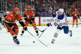 Oilers trail Ducks after first period in do-or-die Game 6