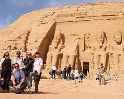 Image of tourists visiting Abu Simbel today, showcasing its role as a popular tourist destination and a source of national pride for Egypt.