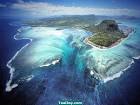 Absolutely Stunning Illusion of an Underwater Waterfall in Mauritius