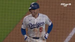 Freddie Freeman belts a solo HR for a Dodgers walk-off