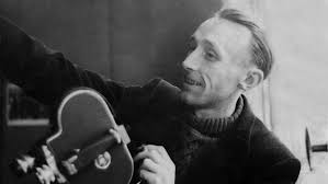André Bazin. The point is not to claim that film criticism took a wrong turn in the Fifties and Sixties. The auteurist idea at its most basic (that movies ... - Bazin-et-la-camera