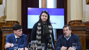 ¡Escándalo en el Senado! ¿Niños sin derecho a curarse? ¡URGENTE! - Imagen principal del artículo