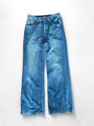 DL1961 Hepburn Wide Leg Jeans Size 6 - Product from LaliSimone