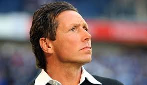 Schalke 04 hat Willi Landgraf als Trainer verpflichtet.