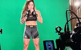 Após lesão de Kayla, Amanda Nunes reforça: 'Só luto pelo cinturão linear do UFC'