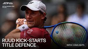 Highlights: Ruud eases past Munar to Madrid R3
