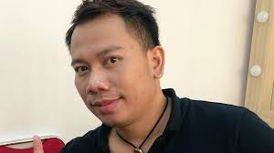 Hasil gambar untuk vicky prasetyo