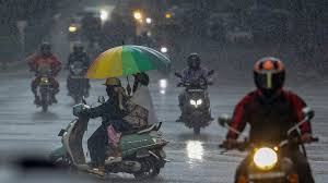 Bengaluru Under Siege: Heavy Rains and Flooding Wreak Havoc on the City