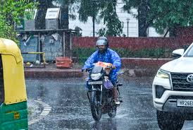 Delhi-NCR braces for heavy rain as IMD issues fresh monsoon alert across several states