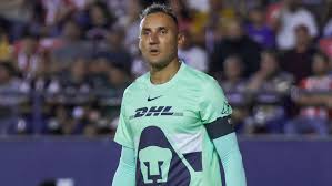 ¡La parada del torneo! Keylor Navas se luce con atajada impresionante en remate de Joao Pedro
