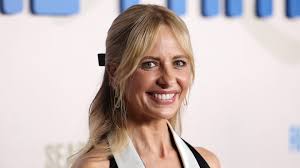 Sarah Michelle Gellar Leggy Look