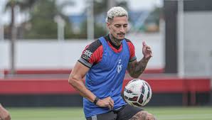Náutico anuncia contratação do atacante Derek