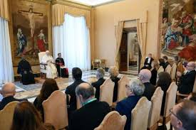 Vaticano crea comisión para regular uso de inteligencia artificial
