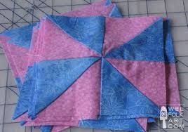 Résultat de recherche d'images pour "pinwheel quilt patterns"
