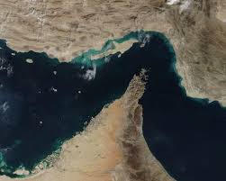 سمافور: سپاه برای یک رزمایش، تردد در تنگه هرمز را به طور موقت بست