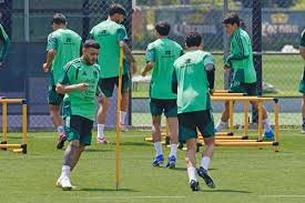 Aguirre no descarta cambios de último minuto en su lista